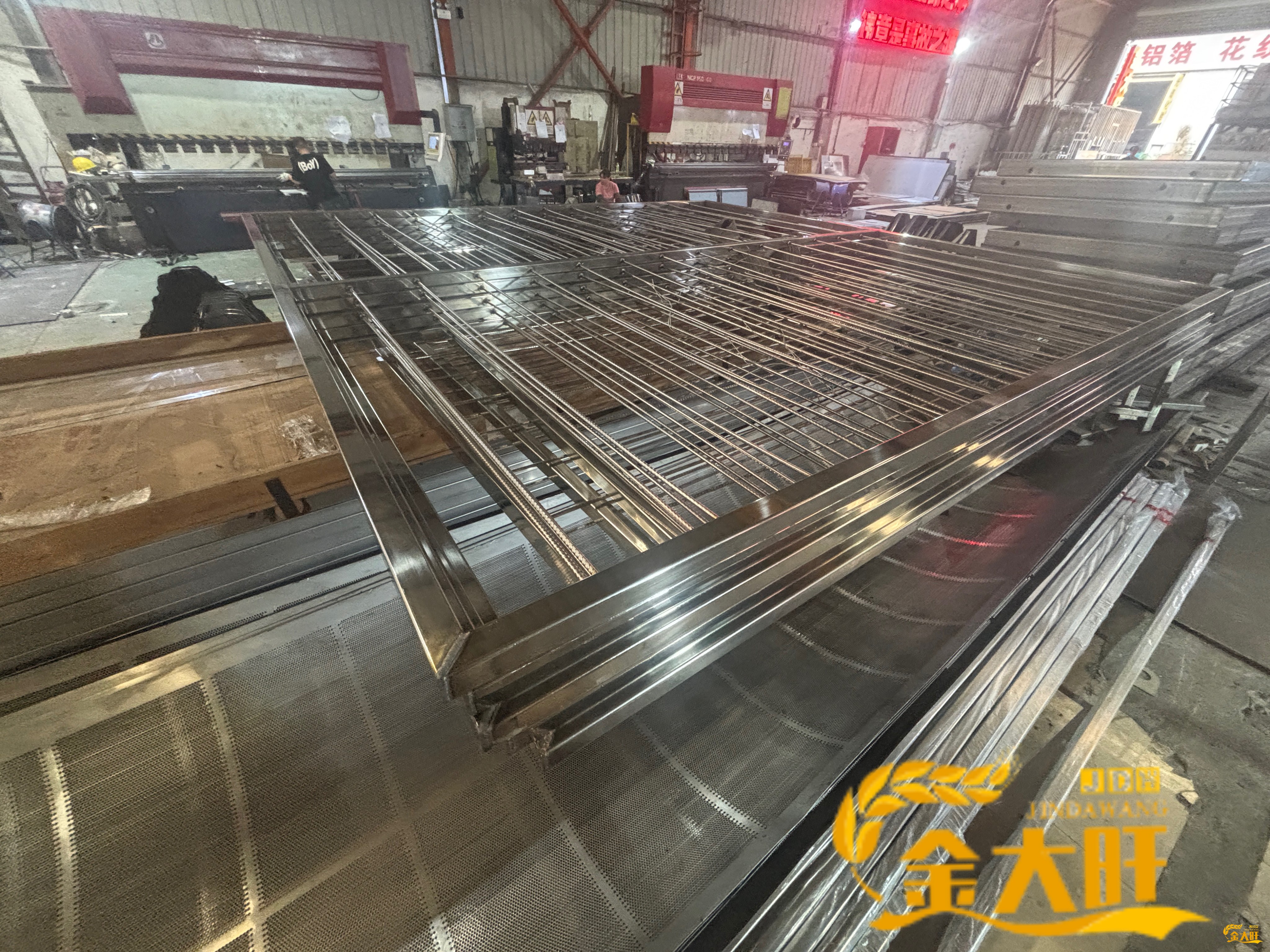 不锈钢加强框架子非标定制：精准适配需求，···